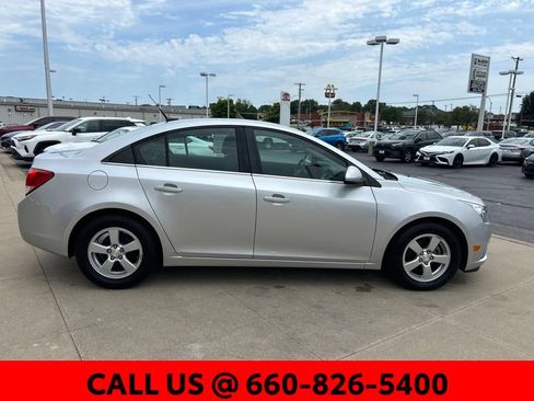 Used 2014 Chevrolet Cruze LT FWD image 4