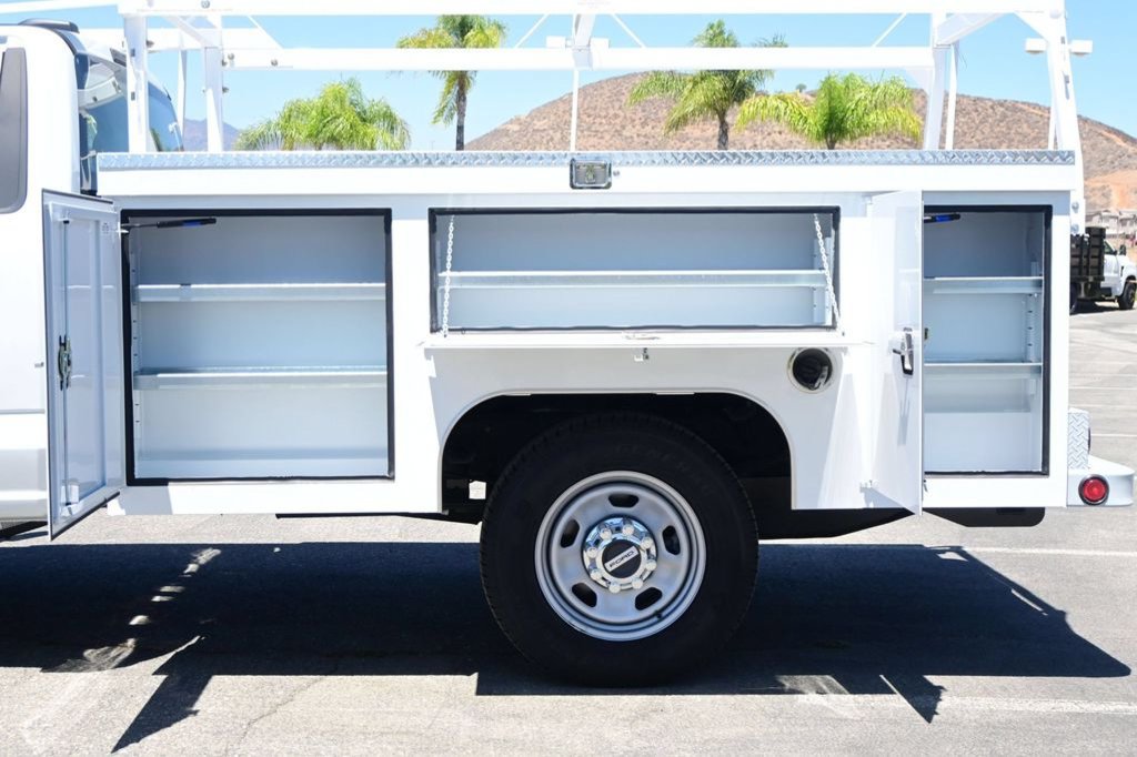 New 2025 Ford F350 XL w/ XL Chrome Package RWD image 4