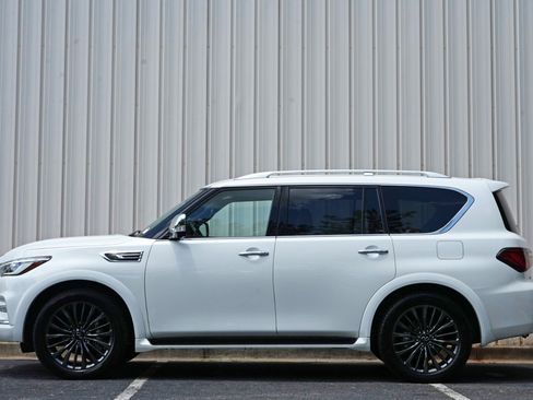 Used 2024 INFINITI QX80 Sensory w/ Cargo Package AWD/4WD image 9