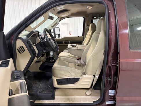 Used 2009 Ford F250 Lariat image 10
