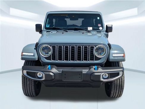Used 2024 Jeep Wrangler Unlimited Sahara w/ Safety Group AWD/4WD image 10