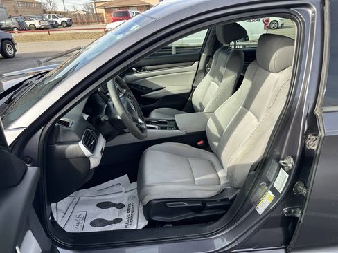 Used 2019 Honda Accord LX image 12