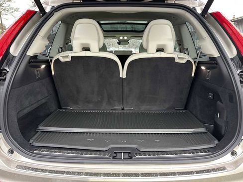 Certified 2023 Volvo XC90 T8 Ultimate image 14