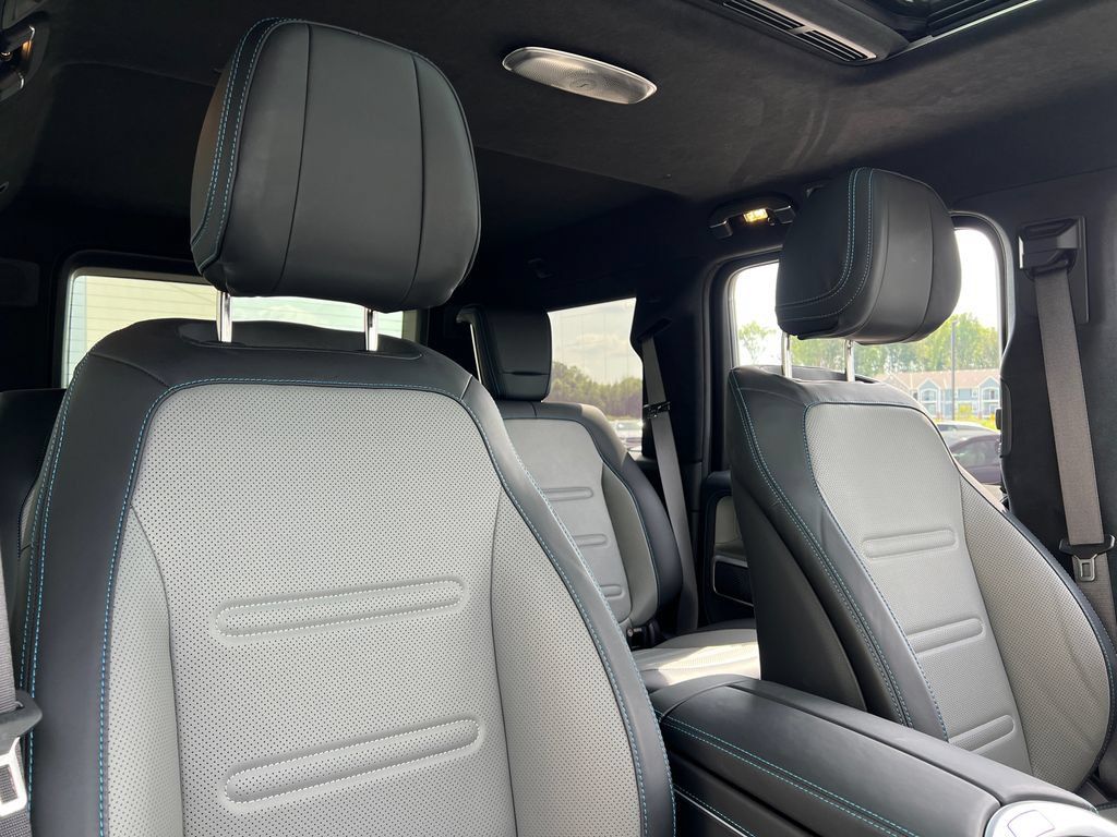 Used 2025 Mercedes-Benz G 580 w/ EQ Technology image 26