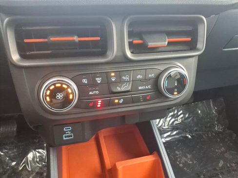 Used 2023 Ford Maverick XLT w/ XLT Luxury Package image 18