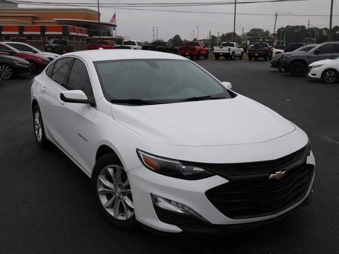 Used 2022 Chevrolet Malibu LT image 1