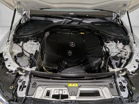 Certified 2025 Mercedes-Benz GLC 300 4MATIC image 25
