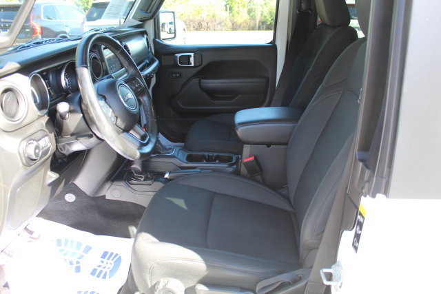 Used 2022 Jeep Wrangler Sport AWD/4WD image 13