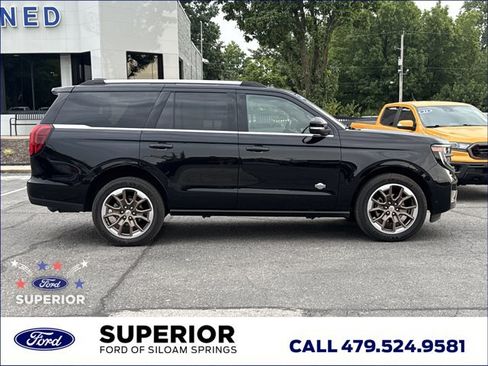 Used 2025 Ford Expedition King Ranch AWD/4WD image 2