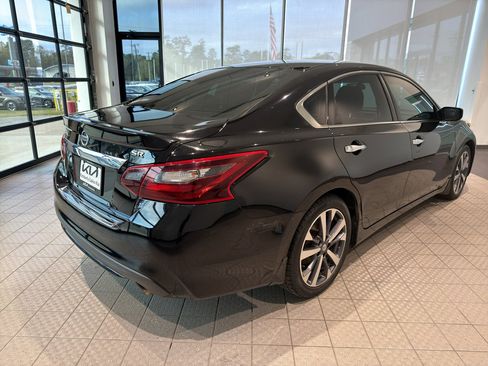 Used 2017 Nissan Altima 2.5 SR image 5