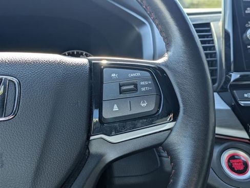 Used 2025 Honda Odyssey Sport-L image 23
