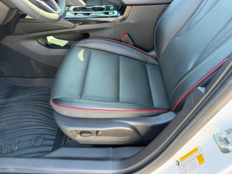Used 2023 Buick Envision Essence w/ Sport Touring Package AWD/4WD image 21