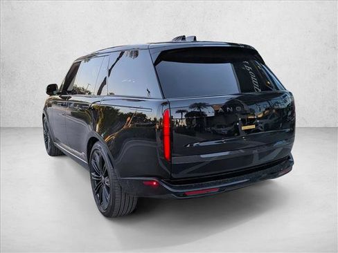 Used 2025 Land Rover Range Rover Long Wheelbase SE image 7