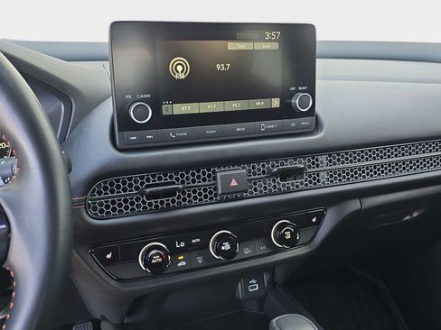 Certified 2025 Honda HR-V Sport image 19