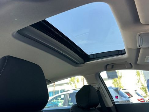 Used 2023 Honda Accord EX image 17