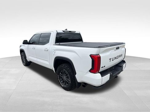 Used 2024 Toyota Tundra SR5 w/ SR5 Convenience Package AWD/4WD image 5