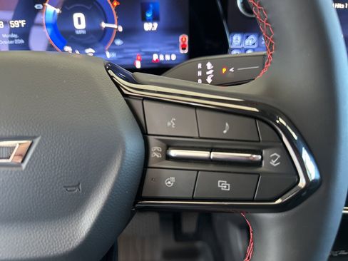 New 2025 Chevrolet Equinox EV RS image 22