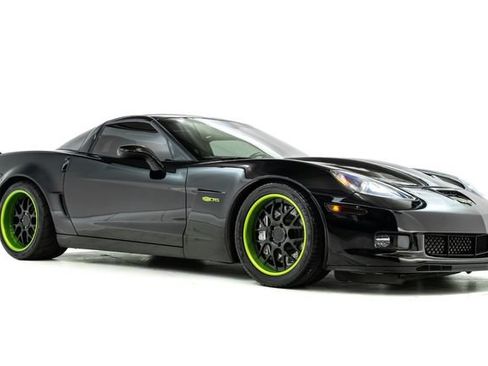 Used 2013 Chevrolet Corvette Z06 w/ 2LZ Preferred Equipment Group RWD image 6