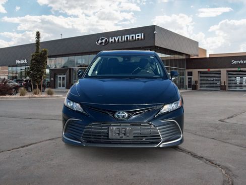 Used 2021 Toyota Camry LE w/ Cold Weather Package image 8