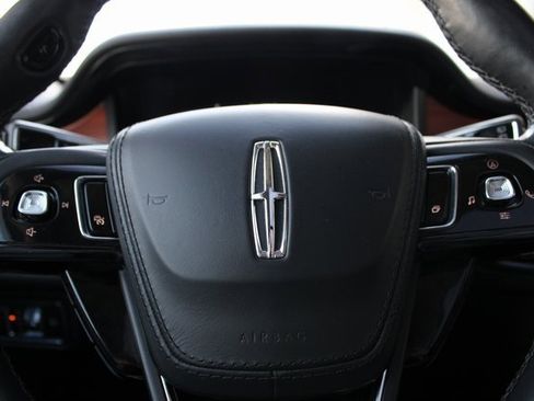 Used 2022 Lincoln Aviator Reserve w/ Equipment Group 201A image 10