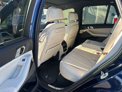 Used 2024 BMW X5 M60i image 6