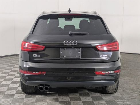 Used 2018 Audi Q3 2.0T Premium image 4