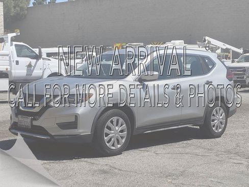 Certified 2020 Nissan Rogue S FWD image 1