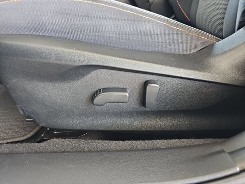 Used 2023 Subaru Crosstrek 2.0i Premium image 34