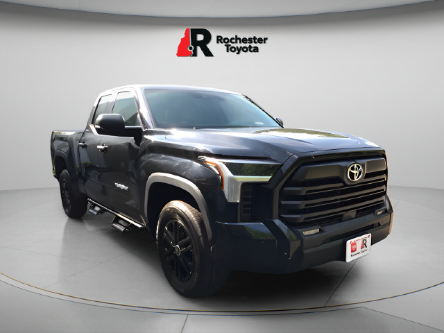 Used 2022 Toyota Tundra SR5 w/ SR5 Convenience Package AWD/4WD image 1