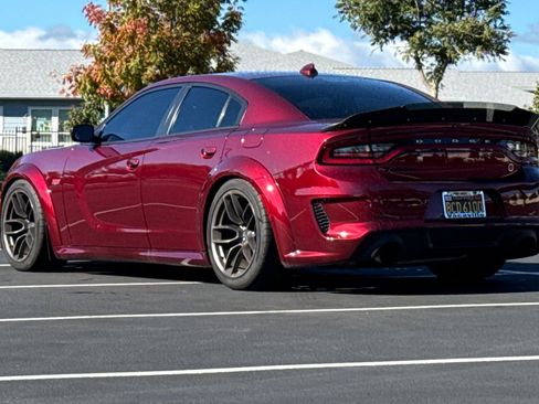 Used 2020 Dodge Charger Scat Pack image 7