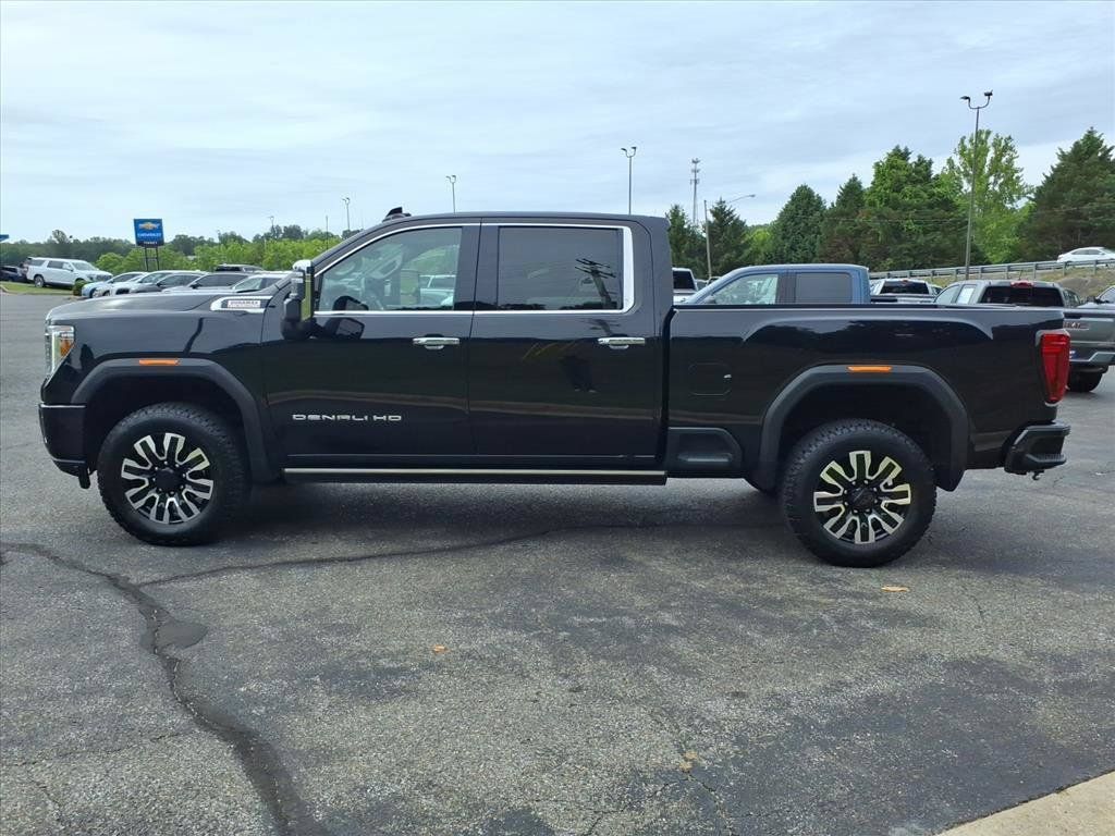 Used 2022 GMC Sierra 3500 Denali w/ Denali Black Diamond Edition AWD/4WD image 6