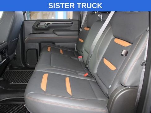 Used 2025 GMC Sierra 2500 AT4 w/ AT4 Premium Plus Package image 23