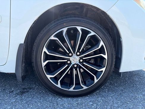 Used 2015 Toyota Corolla S Premium FWD image 29
