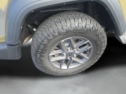 Used 2026 Jeep Wrangler Sport AWD/4WD image 32
