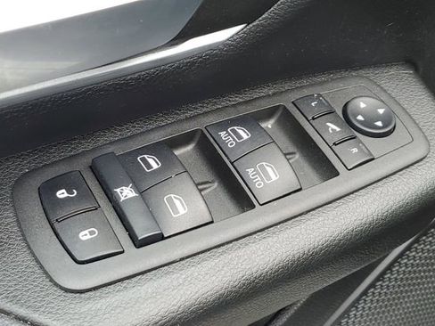 Certified 2022 RAM 1500 Big Horn image 8