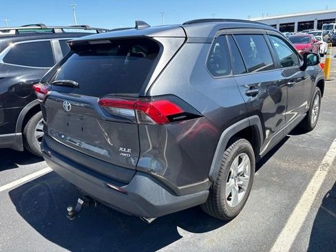 Used 2020 Toyota RAV4 XLE AWD/4WD image 6