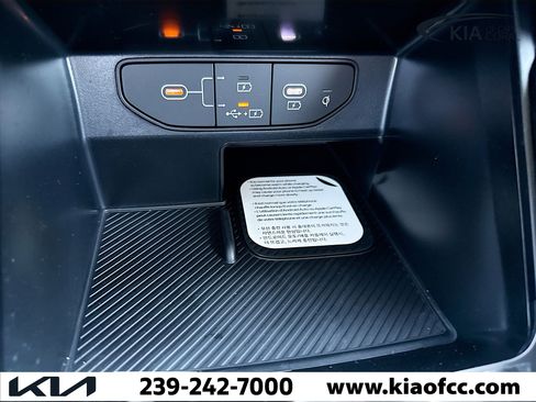 New 2026 Kia Sorento S w/ S Panoramic Sunroof Package image 32