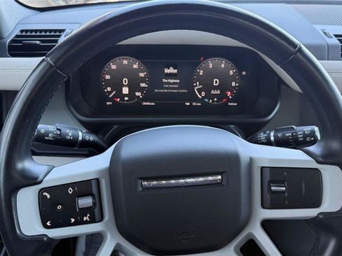 Used 2023 Land Rover Defender 110 X-Dynamic SE AWD/4WD image 41