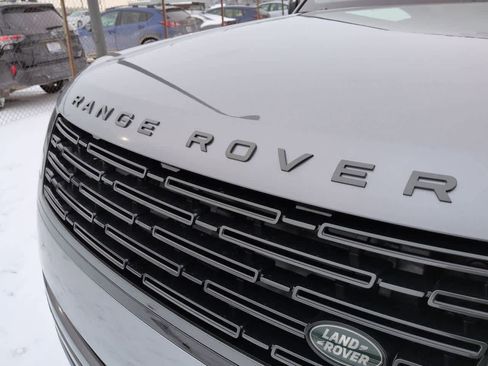 New 2026 Land Rover Range Rover Long Wheelbase SE image 12