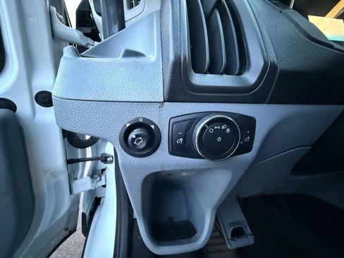 Used 2016 Ford Transit 150 XLT image 20