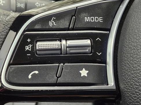 Used 2024 Kia Forte LX image 11