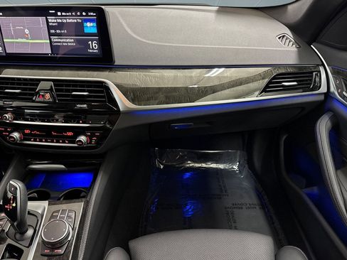 Certified 2023 BMW 540i w/ M Sport Package image 29