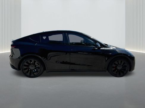 Used 2022 Tesla Model Y Performance AWD/4WD image 6