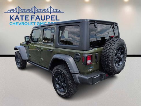 Used 2023 Jeep Wrangler Unlimited w/ Cold Weather Group AWD/4WD image 5