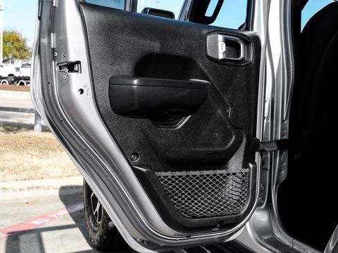 Used 2020 Jeep Wrangler Unlimited Rubicon image 46