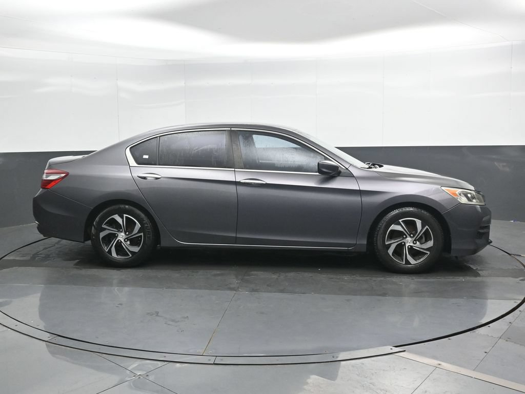 Used 2017 Honda Accord LX image 3
