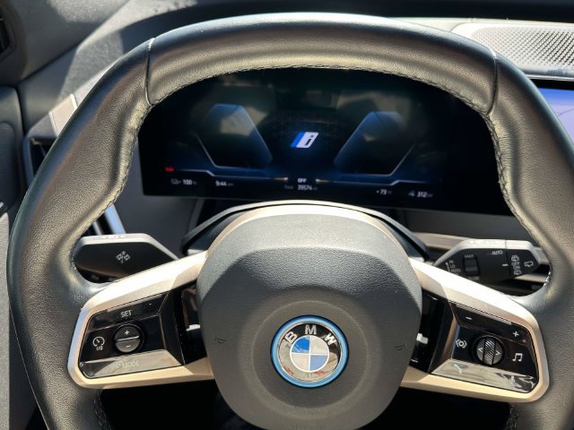 Certified 2024 BMW iX xDrive50 w/ Sport Package AWD/4WD image 27