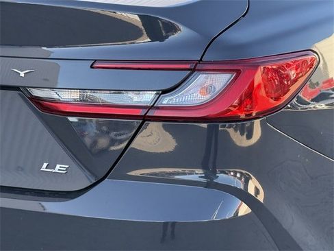 Used 2025 Toyota Camry LE image 7