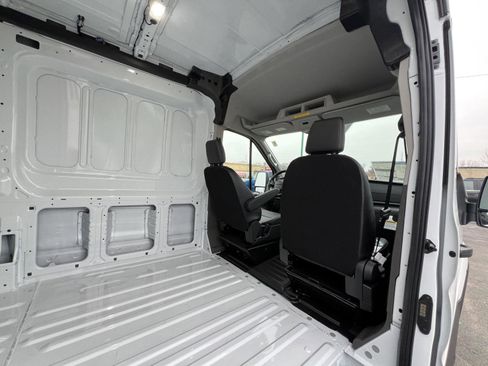New 2026 Ford Transit 250 148 Medium Roof RWD image 39