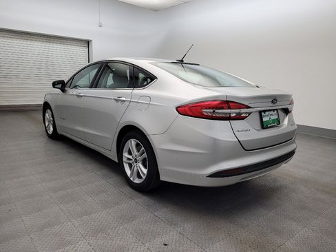 Used 2018 Ford Fusion SE image 5